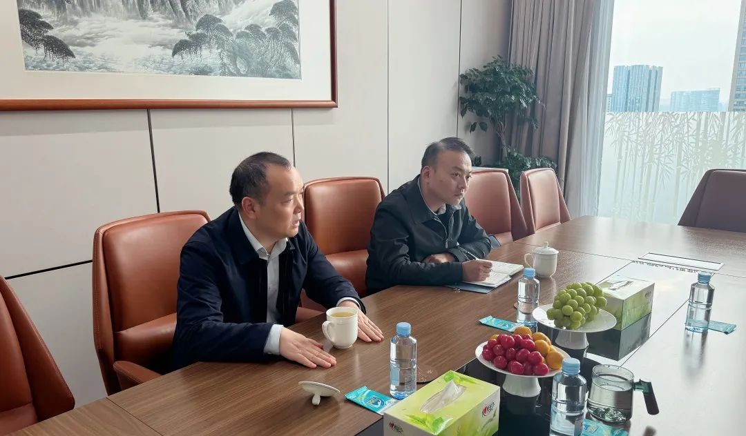 成都市工商联副主席刘洪江调研成都乐山商会，共谋发展新篇章