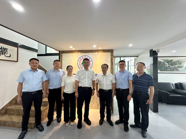 成都乐山商会赴鲁祝贺山东省乐山商会成立 共谋高质量发展新篇章