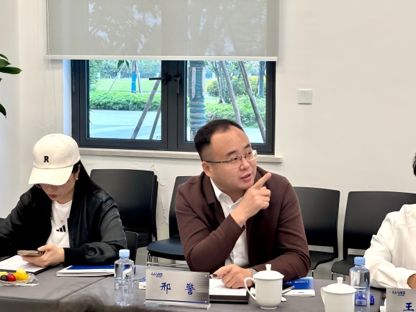 访企探新 聚力共赢——成都乐山商会组织乐山市小微企业商会代表参观考察琏升科技 共话绿色能源新机遇